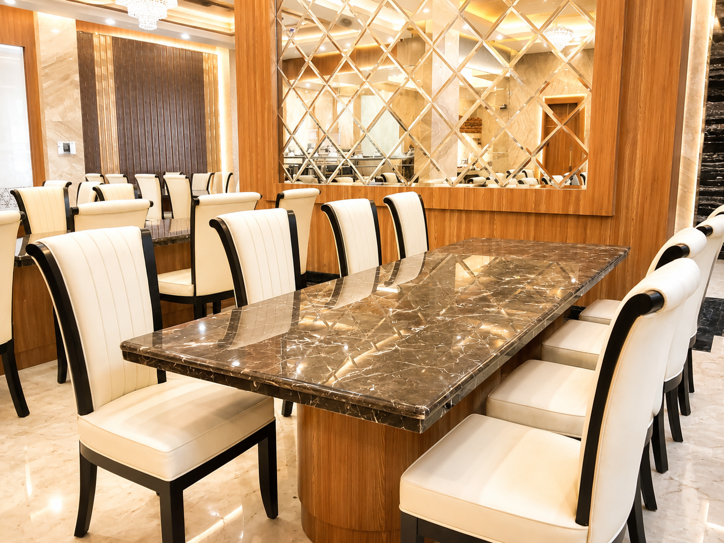 Restaurant Floor 1
